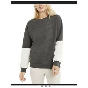 Tommy Hilfiger sweatshirt with sherpa sleeves